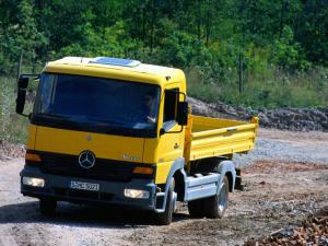 Mercedes-Benz Atego 823